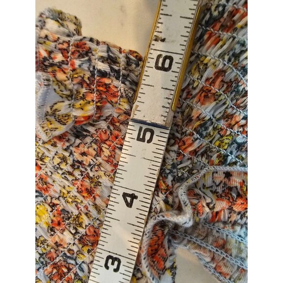 Almost Famous smoked crop top size large blue pink floral scrunch front - Picture 6 of 6